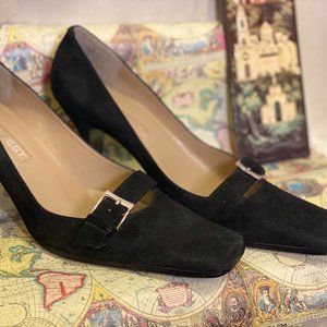 Nine West Glennieo Black Suede Heels (size 7.5)